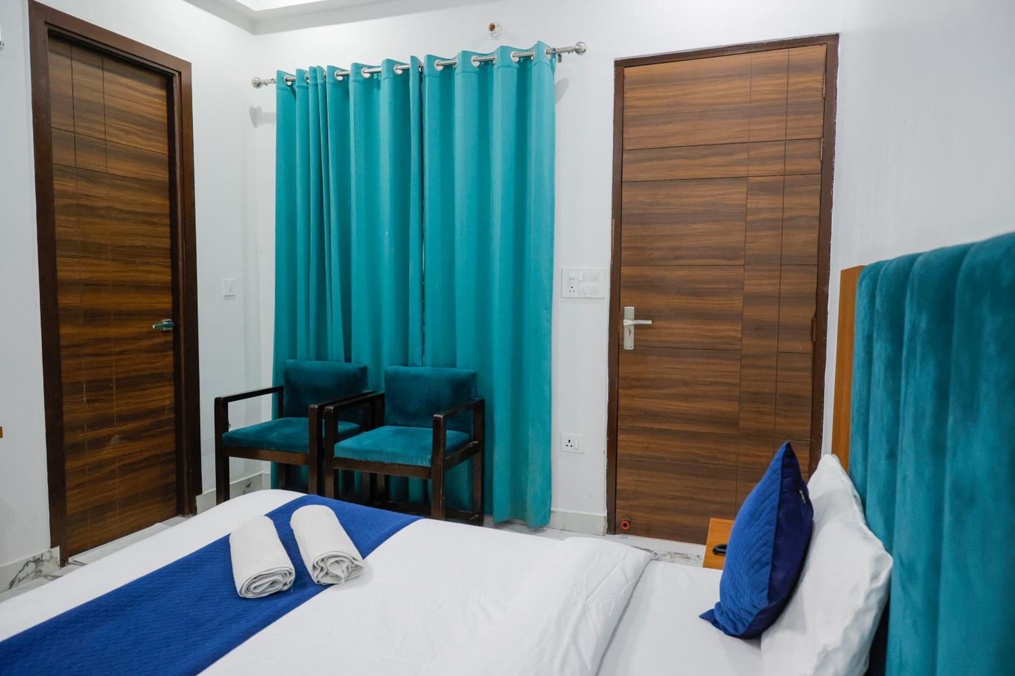 Hotel Parth Inn Rishīkesh Exterior foto